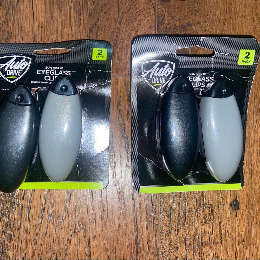 Auto Drive Visor Clips - Picture 9 of 10